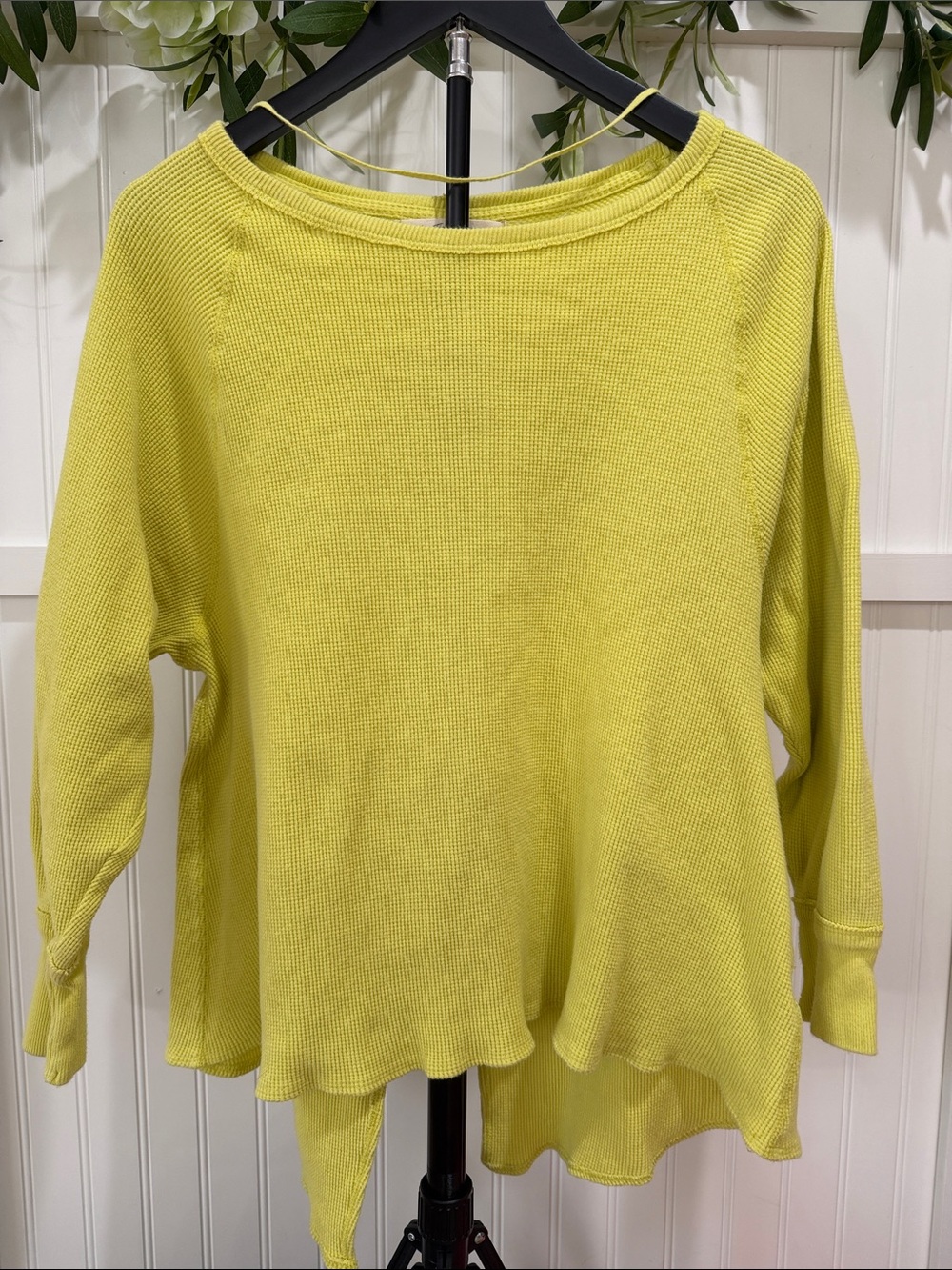 #887 WE THE FREE Lime Green Waffle Split Hem Cotton Thermal